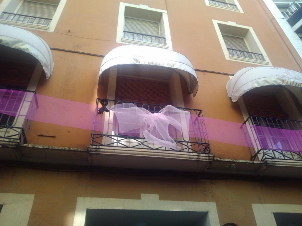 Hostal Pirineos Barbastro Exteriér fotografie