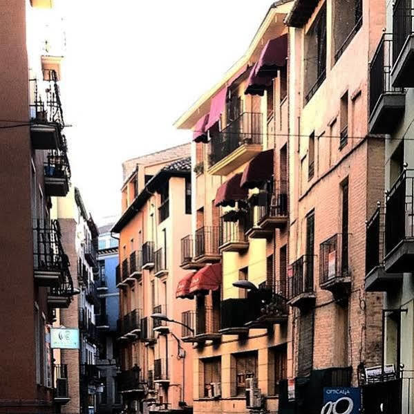 Hostal Pirineos Barbastro Exteriér fotografie